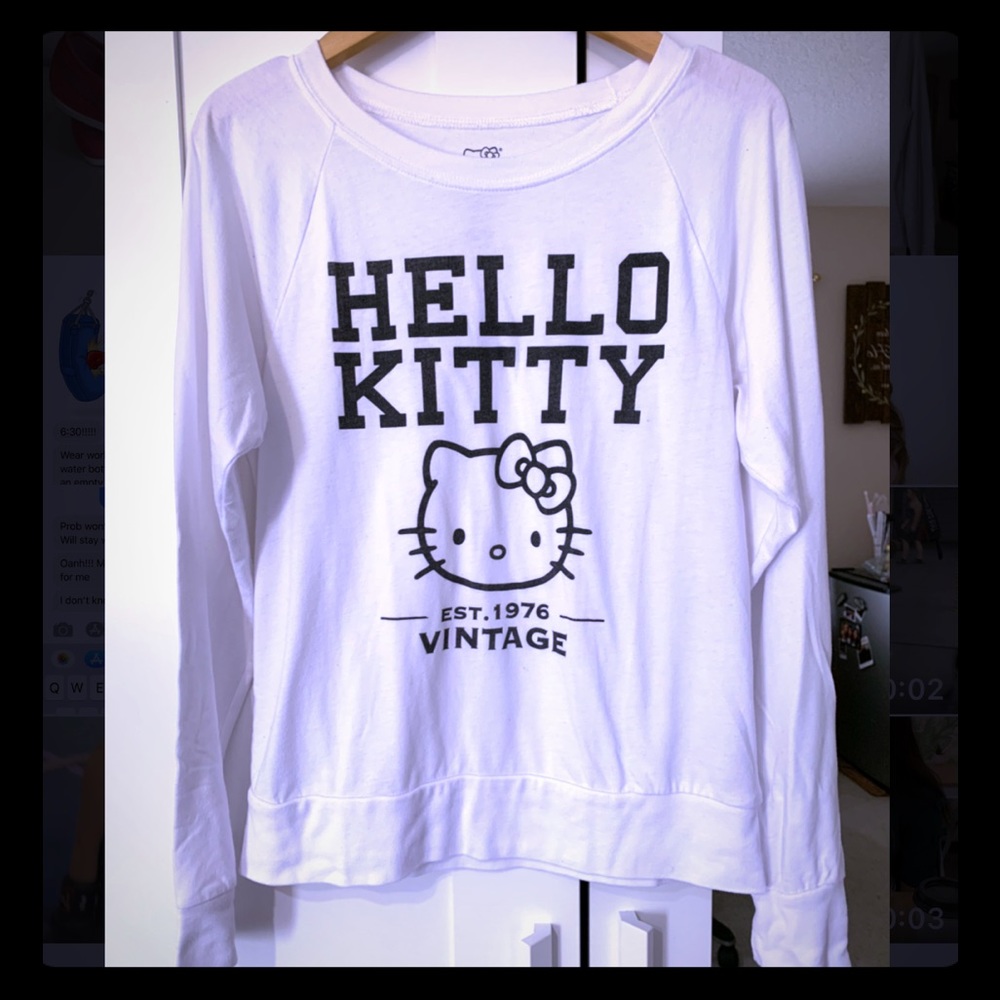 Hello Kitty long sleeve sweatshirt
